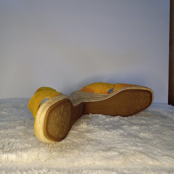 New Directions Wedges - Picture 14 of 15